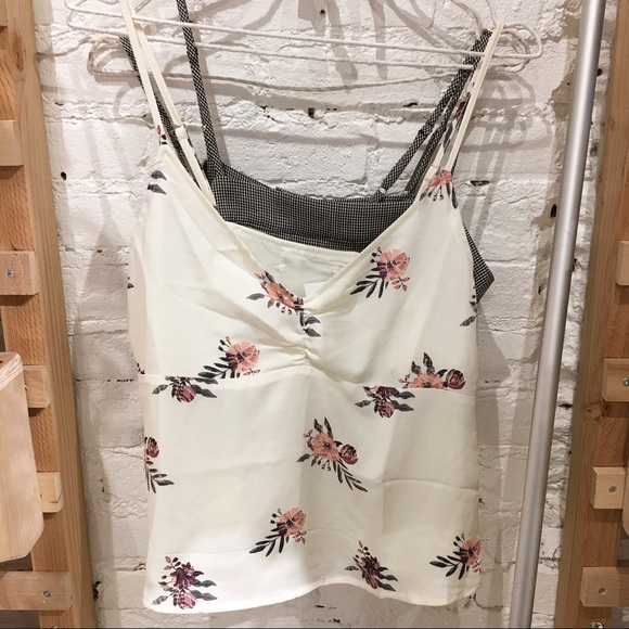 BNWT cream floral print top - Picture 6 of 7