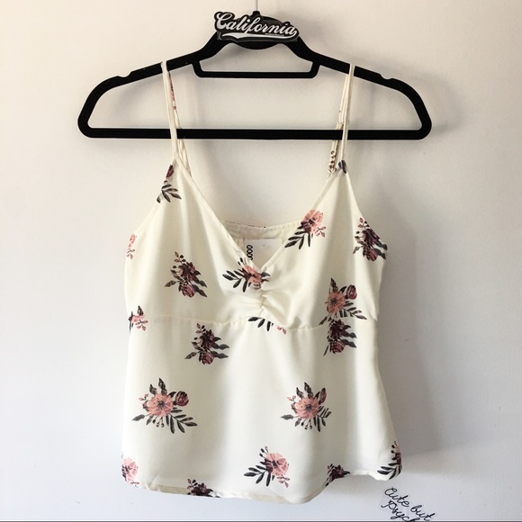 BNWT cream floral print top - Picture 2 of 7