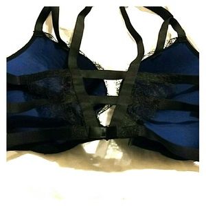 Beautiful sexy navy Victoria's secret bra...new