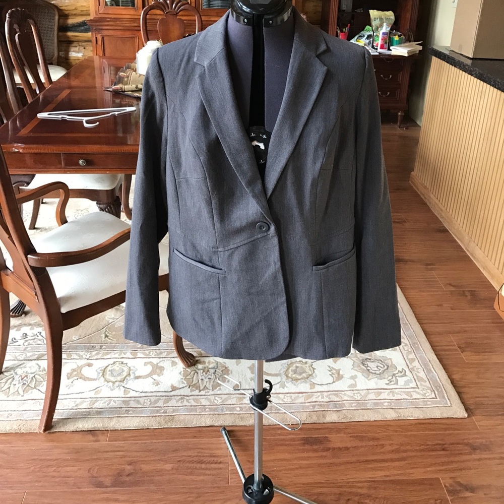 Grey blazer.