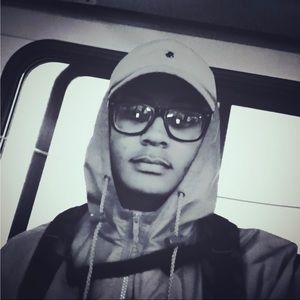 Meet your Posher, Carlos