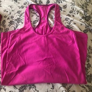 Lulu pink tank size 4