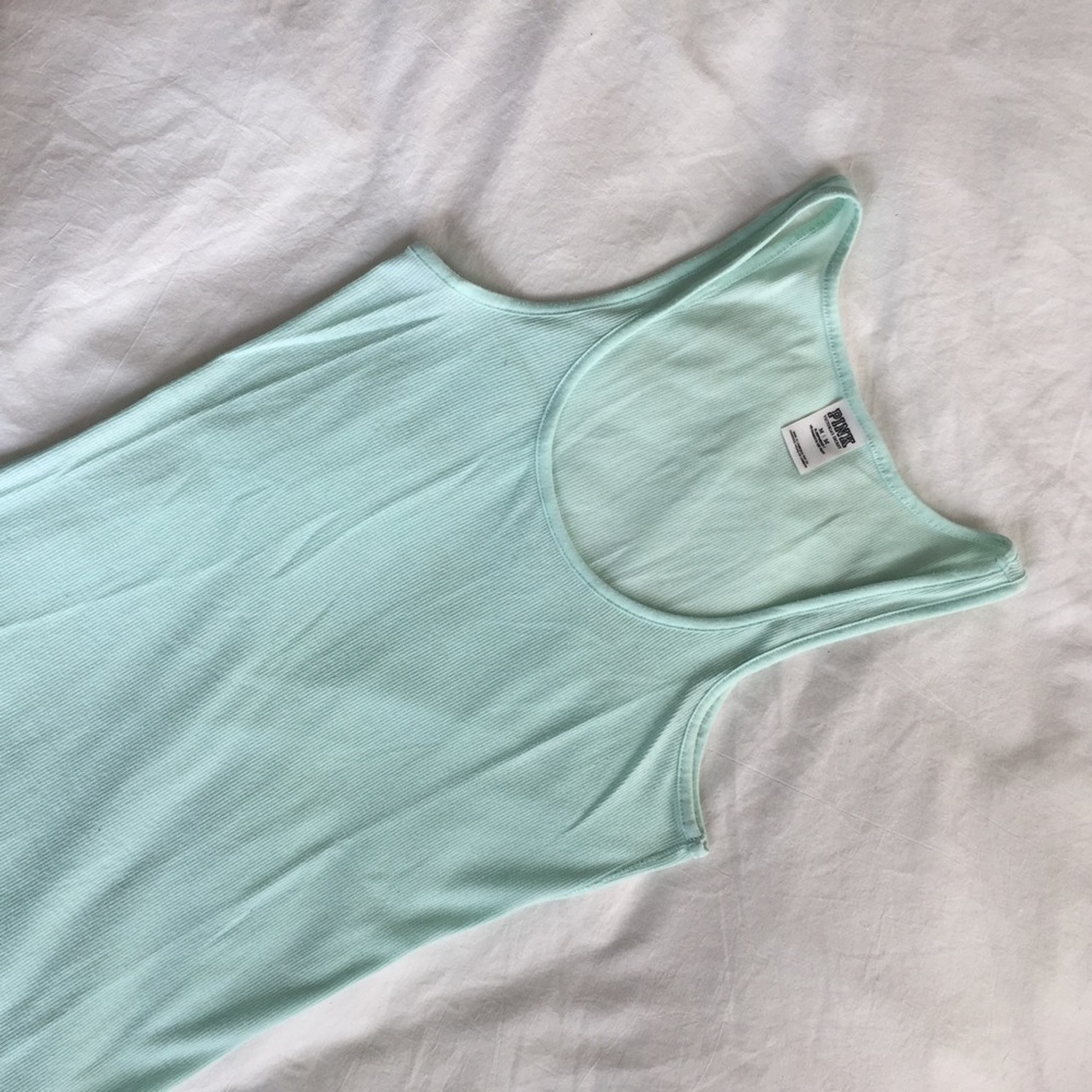 PINK Victoria's Secret Tank Top 🐳