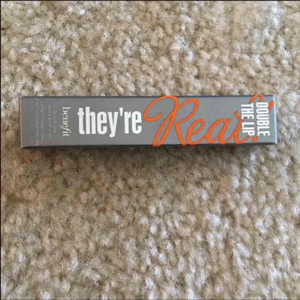 Benefit pink lipstick/liner 2 in 1