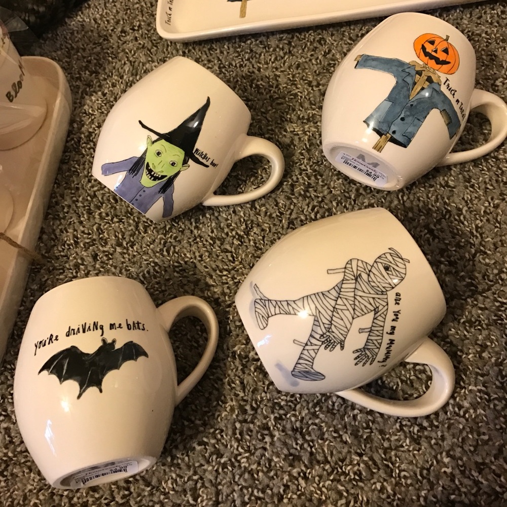 Rae Dunn mugs
