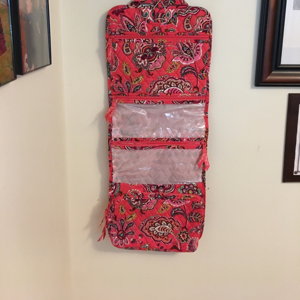 Hanging organizer