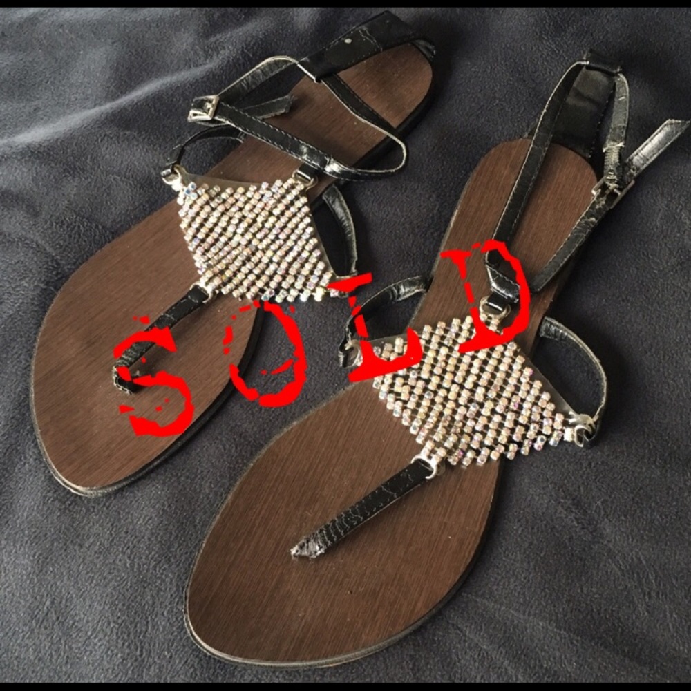 ‼️DONATING SOON‼️Sparkly Sandals  ✨