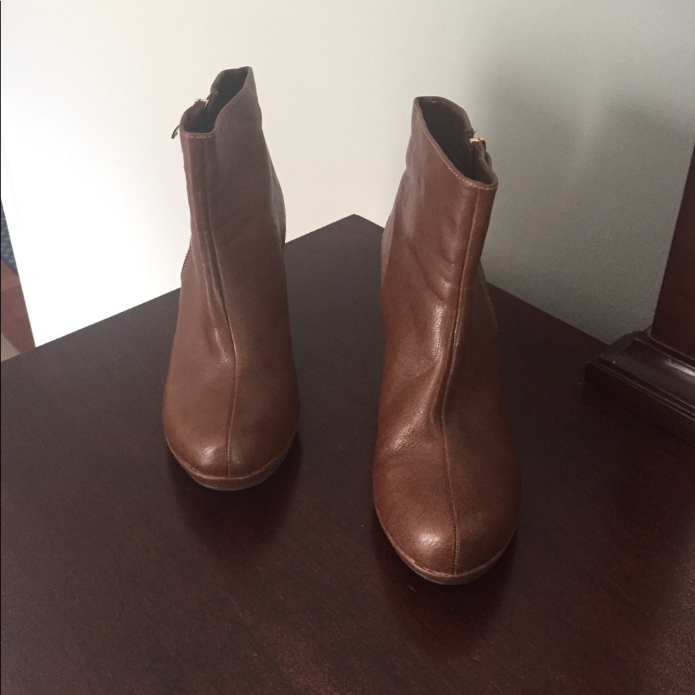 Pesaro Booties - Picture 2 of 4