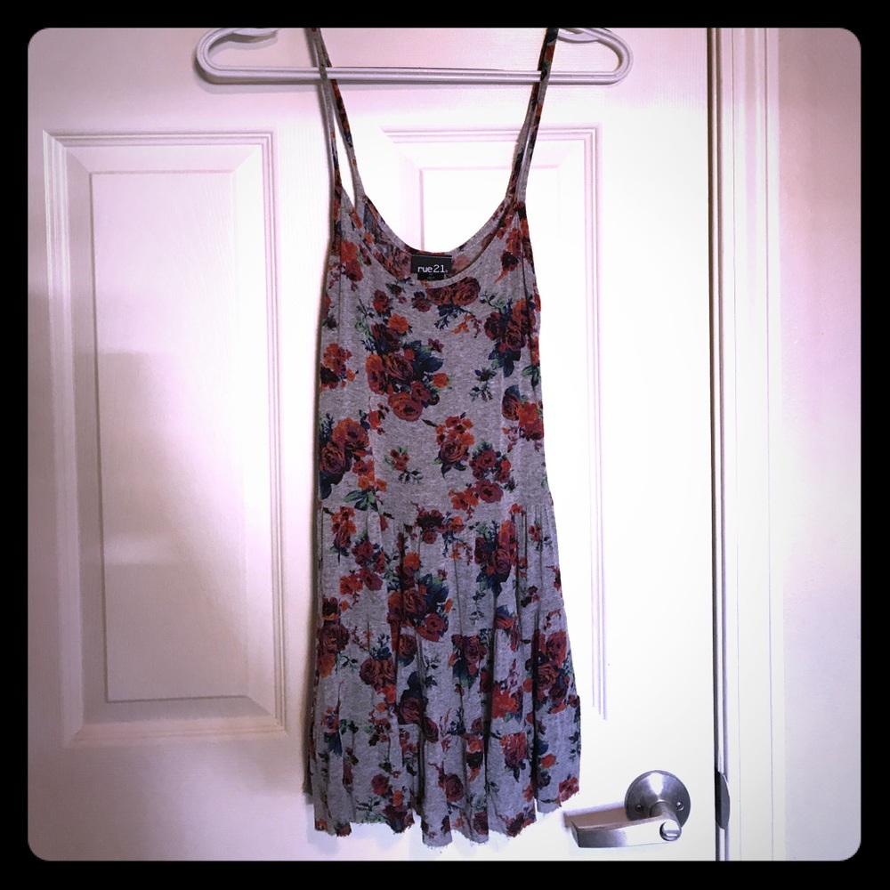 Adorable floral mini from Rue 21🌺