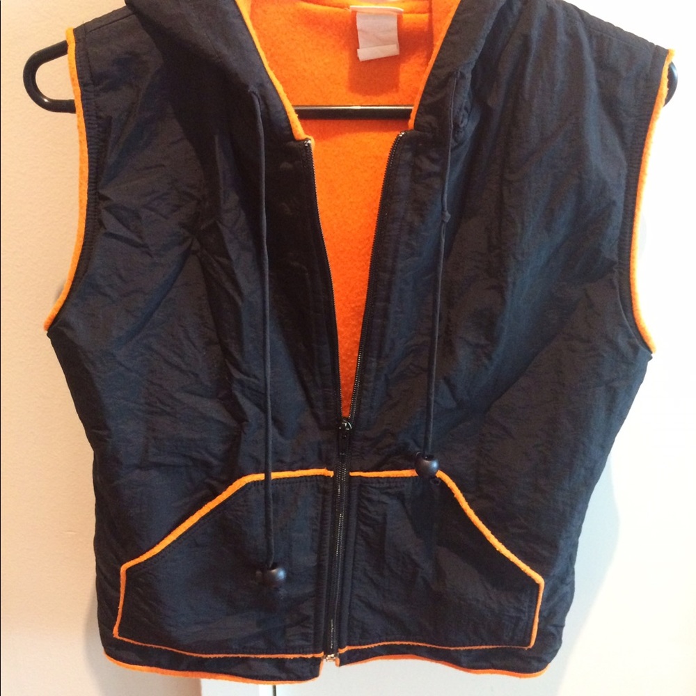 F21 Flannel lined Zip-up Vest, perfect condition!