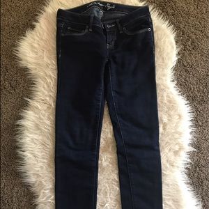 ✨Like new! ✨ American eagle dark wash skinny jeans