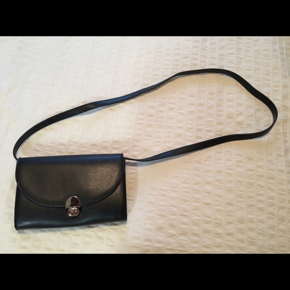 Urban Outfitters Handbags - Urban Outfitters Crossbody Bag