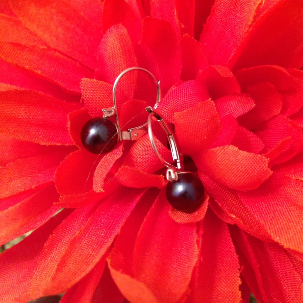 Black pearl earrings from Zales