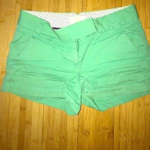 jcrew size 6 Kelly green shorts
