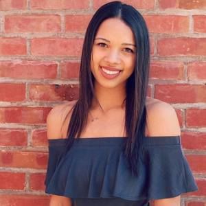 Meet your Posher, Olivia