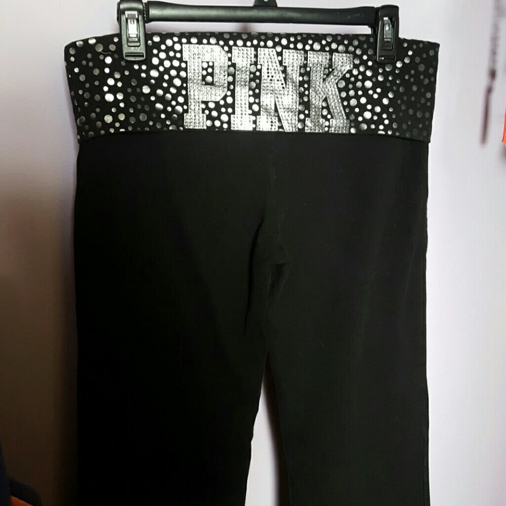 🌻FLASH SALE 🌻PINK bling yoga pants
