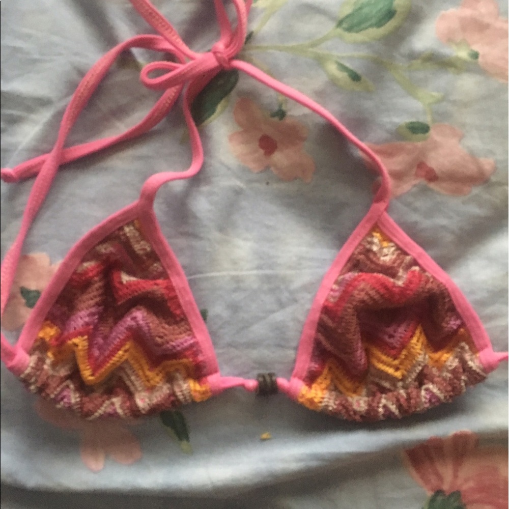 mora crochet bikini top