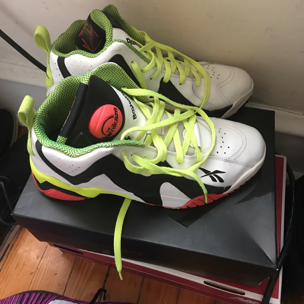 Sneakers