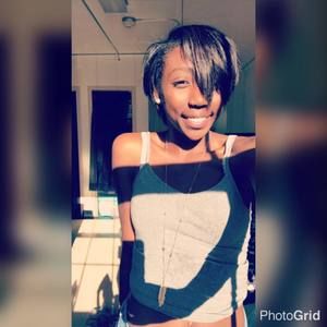 Meet your Posher, Leila