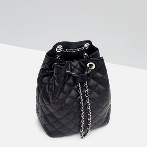 ⤵️flash sale Zara black chain backpack