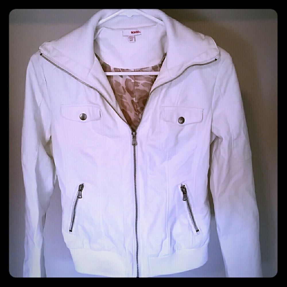 BONGO White leather jacket, brand new!