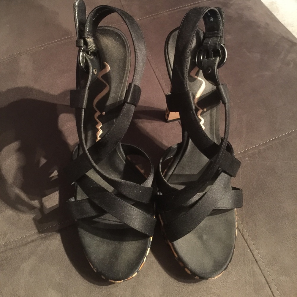 ✨price lowered✨Black satin stilettos  heels