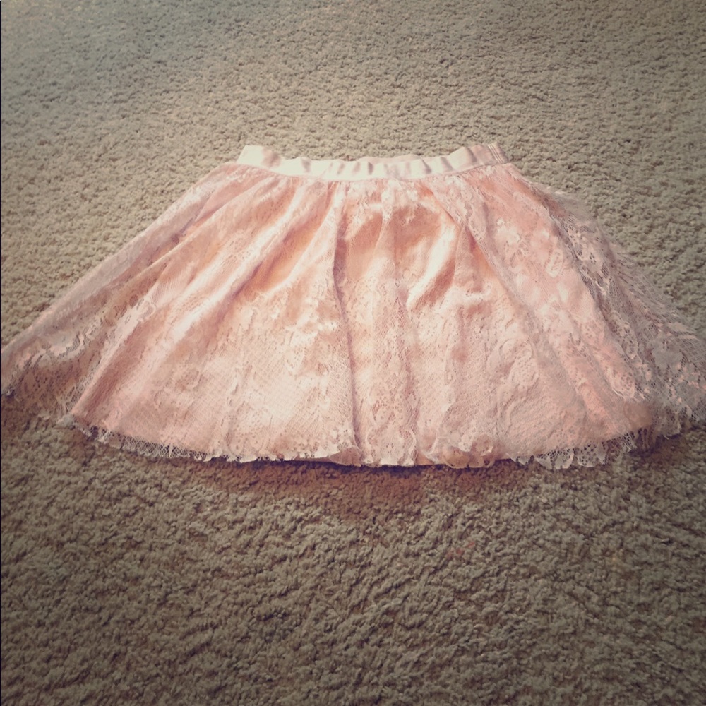 Mini skirt lace