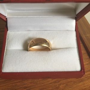 Vintage 1880 engraved men's gold wedding band