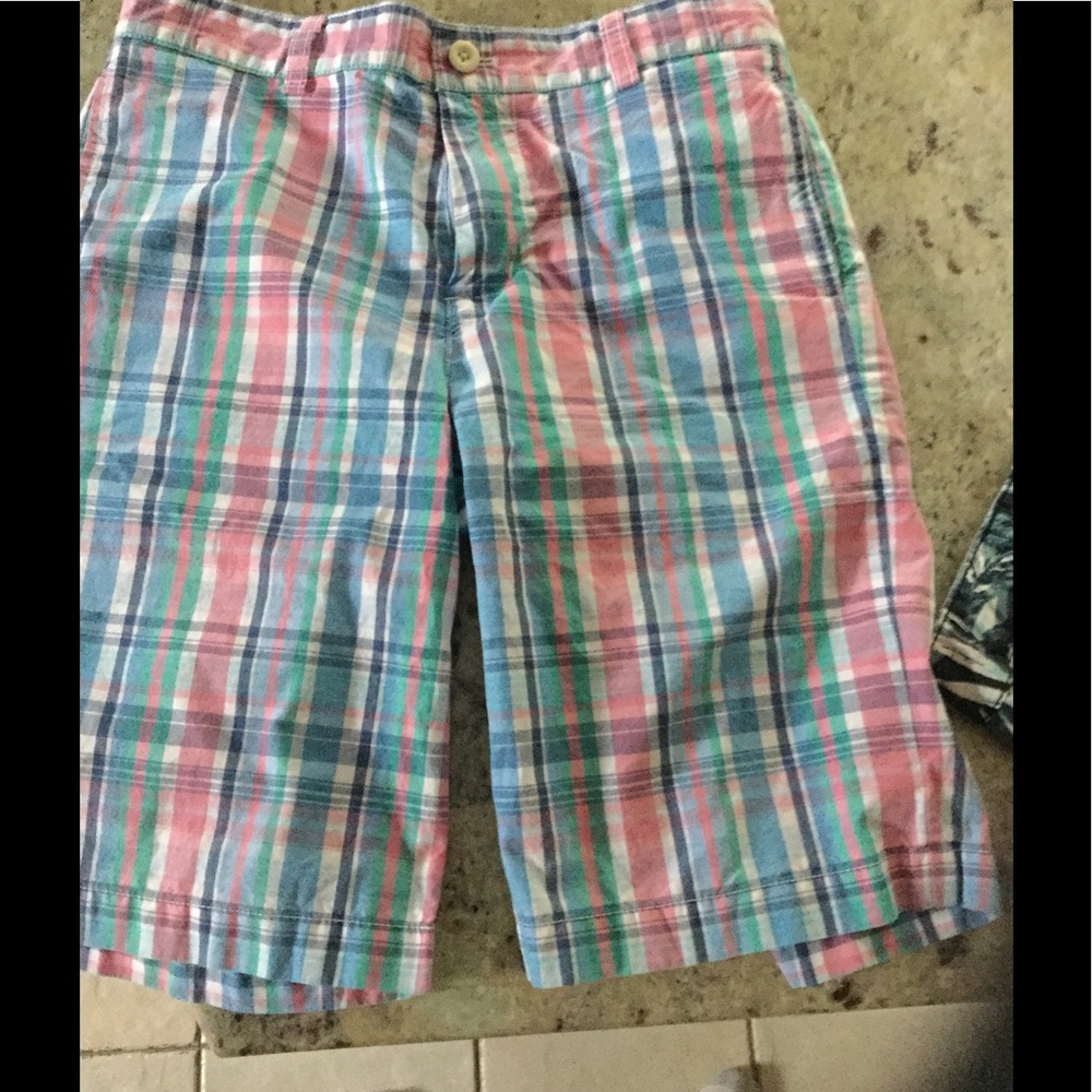 Vineyard Vines shorts