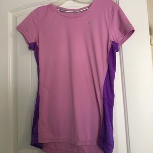 Comfy Nike dry fit running short sleeve shirt