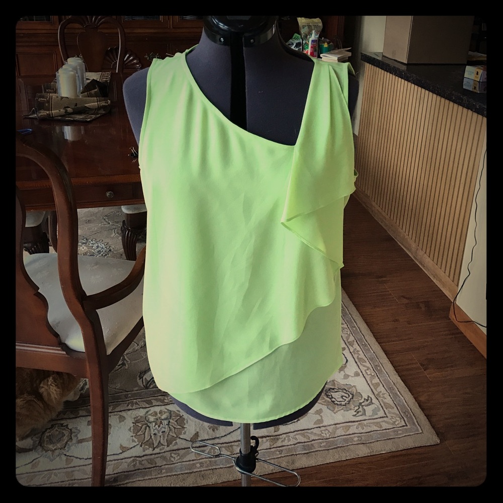 Drape front tank