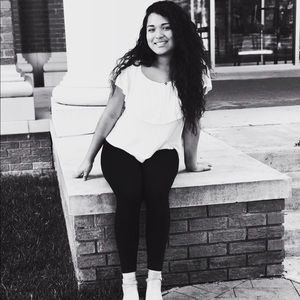 Meet your Posher, Daniela