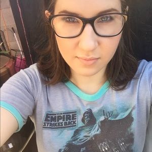 Meet your Posher, Laura