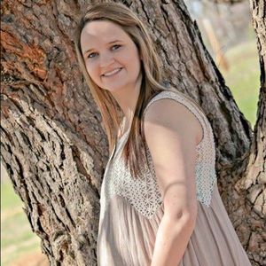 Meet your Posher, Brooke