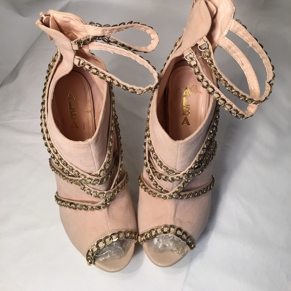 Alba nude suede chain booties size 10 - Picture 2 of 4
