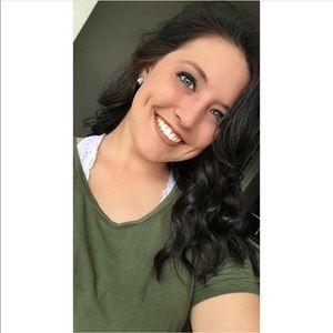 Meet your Posher, Faith