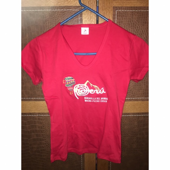 🆕✨Machu Pichu Peru Tshirt✨ - Picture 1 of 3