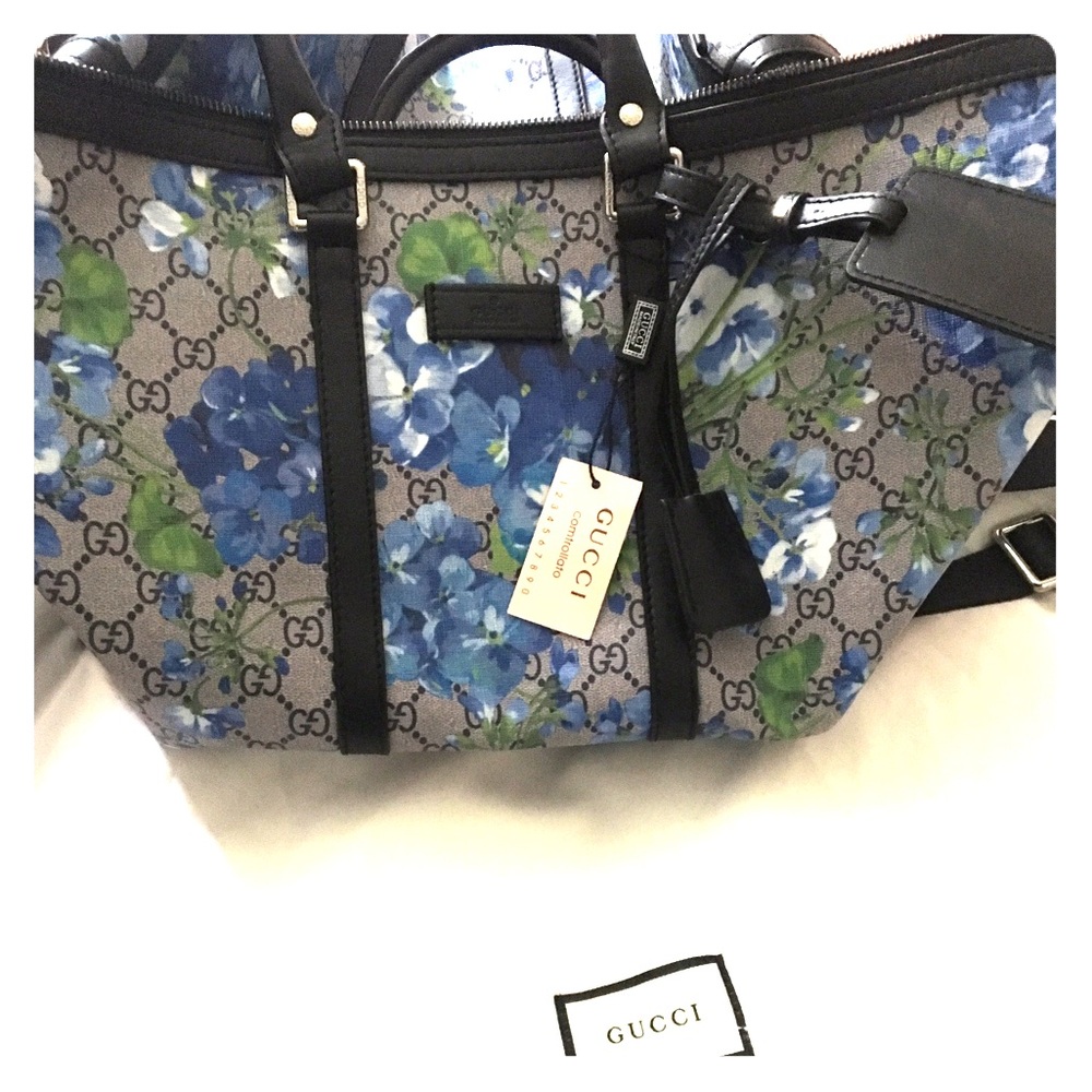 Gucci traveling bag