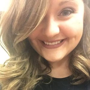 Meet your Posher, Kenni