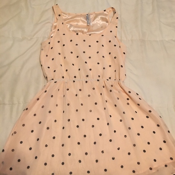 Peach Polka dot cocktail dress peekaboo back - Picture 1 of 4