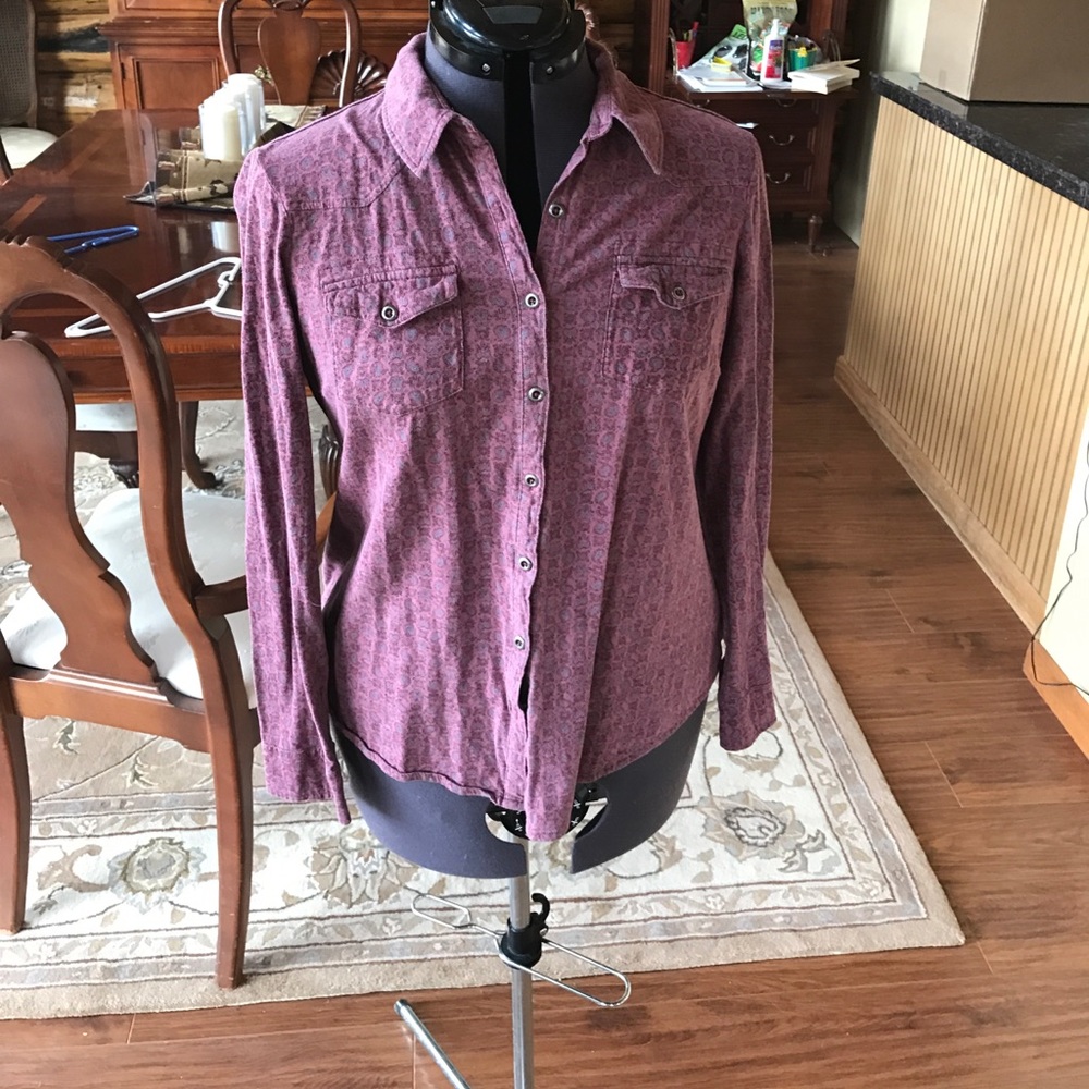 Casual button down top