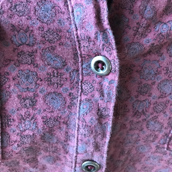 Casual button down top - Picture 3 of 5