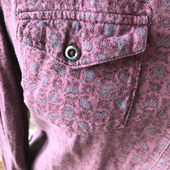 Casual button down top - Picture 4 of 5