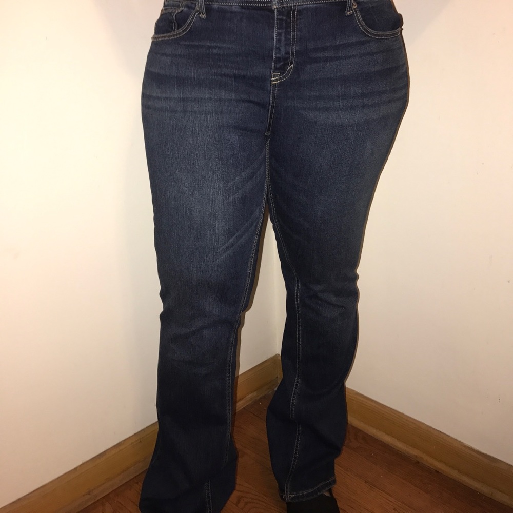 WOMENS AEROPOSTALE BOOT CUT JEANS