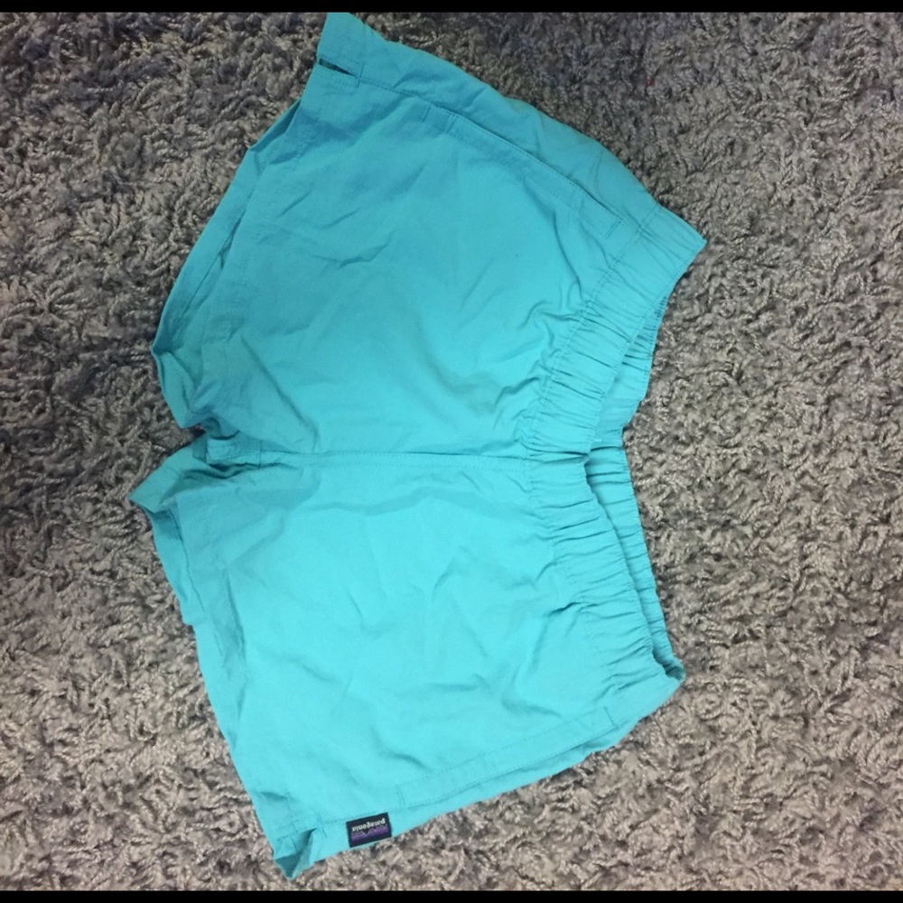 Patagonia barely baggies shorts size XS