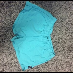Patagonia barely baggies shorts size XS
