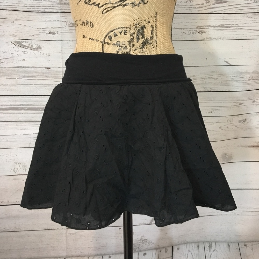 Guess Black lace/eyelet mini skirt
