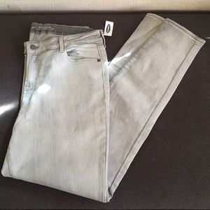 NWT Old Navy Rockstar jeans