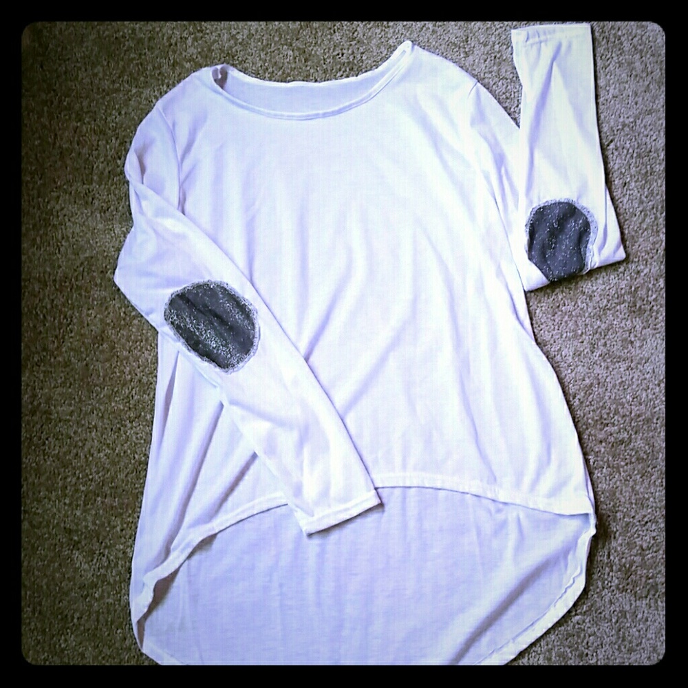 NEW! Sparkling grey elbow patch top