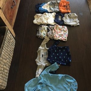 Bundle of long sleeve onesies/T-shirts